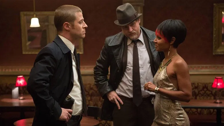 Cena do episódio 2: Selina Kyle