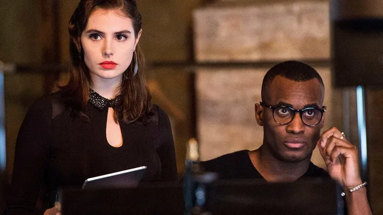 Cena do episódio 2: The Cuckoo's Calling: Parte 2