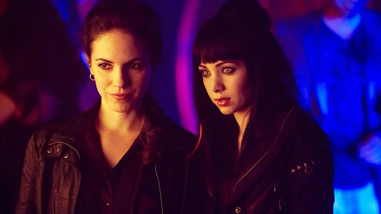 Cena do episódio 10: The Mourning After