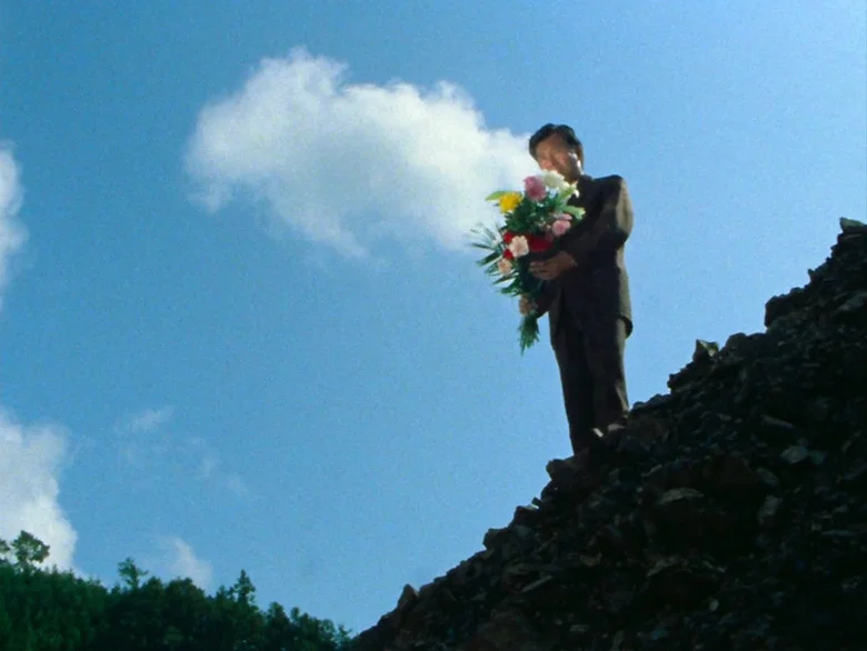 Cena do episódio 81: Kamen Rider Morre Novamente!!