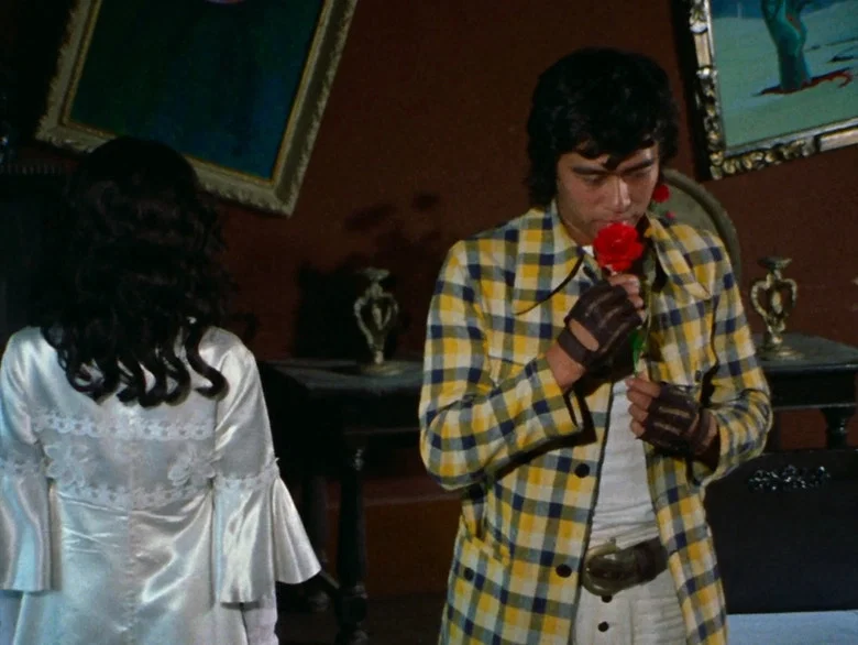 Cena do episódio 75: Monstro da Flor Venenosa Bararanga! O Segredo da Casa do Terror